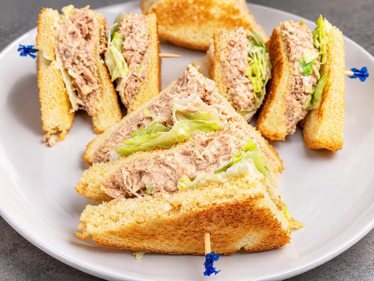 Tuna Club Sandwich